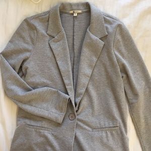 Gray knitted blazer